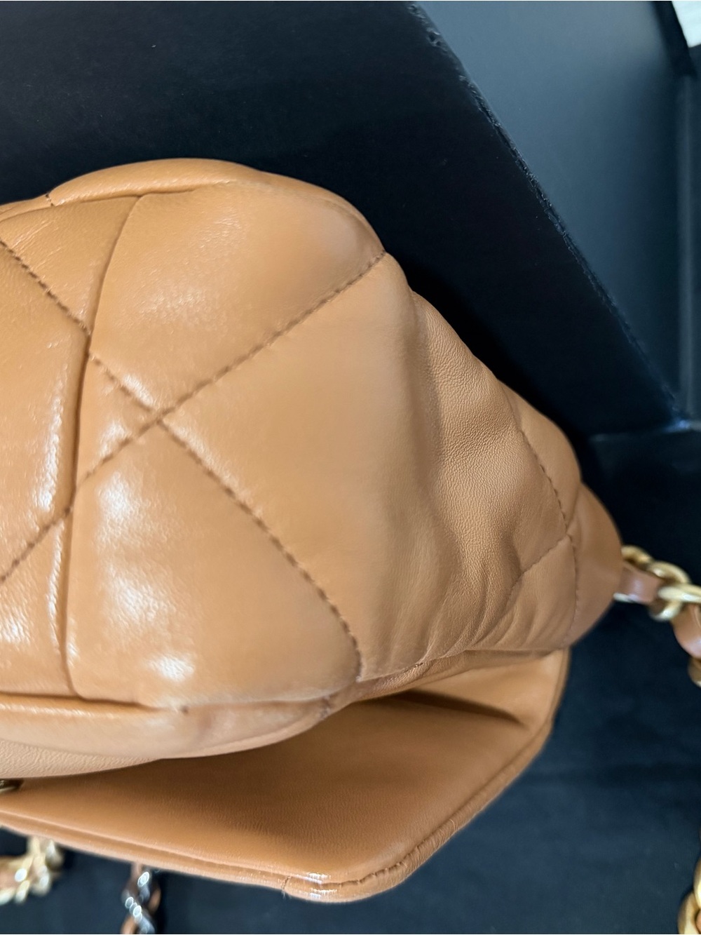 CHANEL Medium 19 Flap Bag - Picture 7 of 10